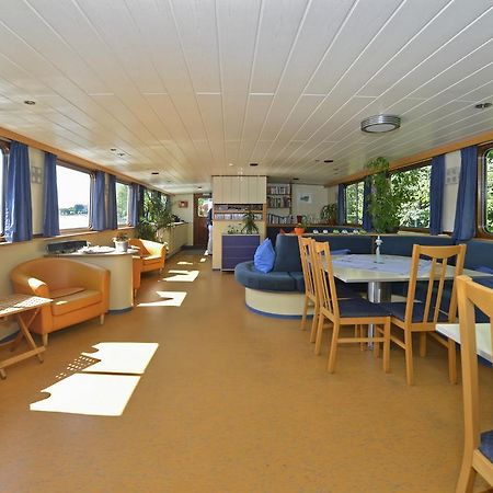 Ms Mecklenburg Hotelschiff Berlino Esterno foto